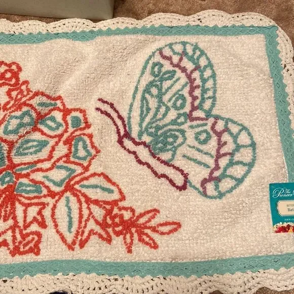 NWT Pioneer Woman  Butterfly Garden Bath Rug 20” x 32” - Picture 4 of 13